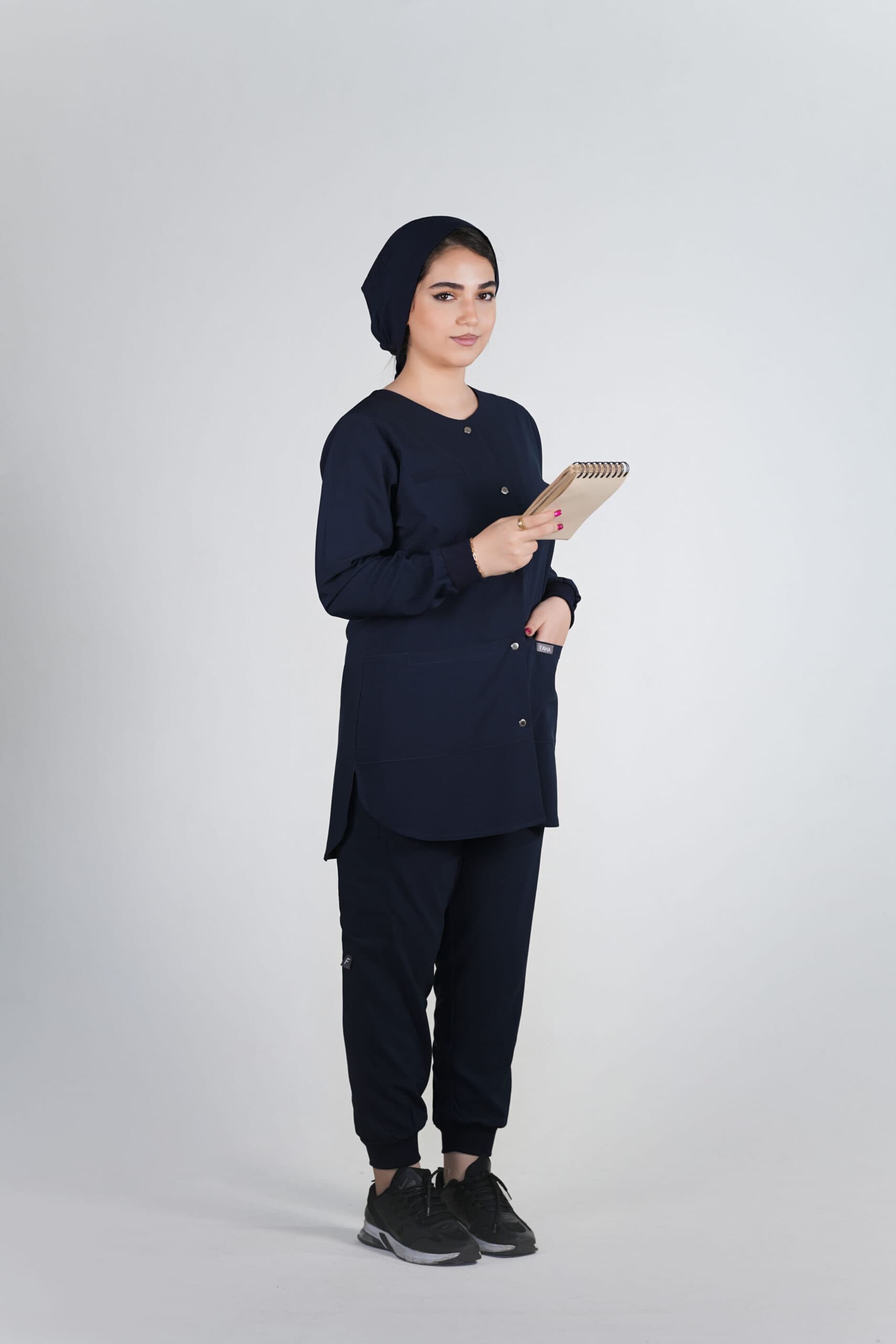اسکراب پزشکی زنانه مدل لایت