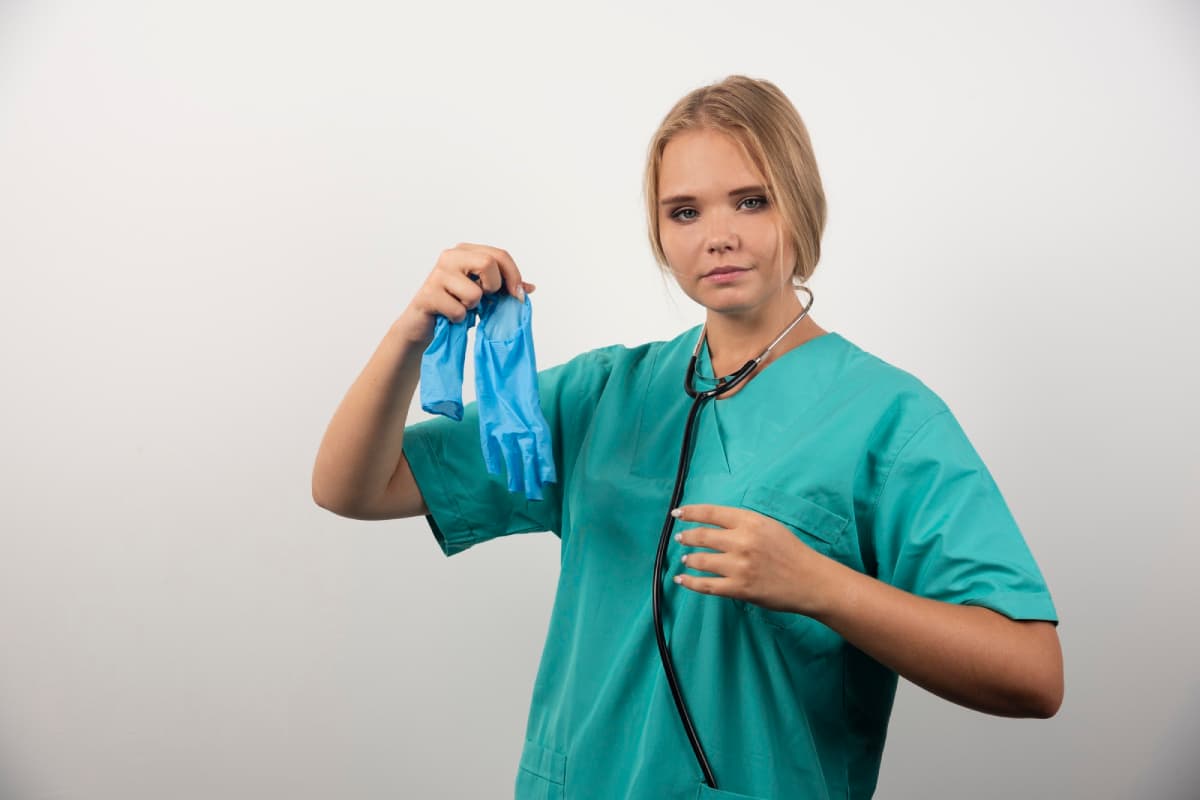 چگونه اسکراب پزشکی به کاهش عفونتهای بیمارستانی کمک میکند؟