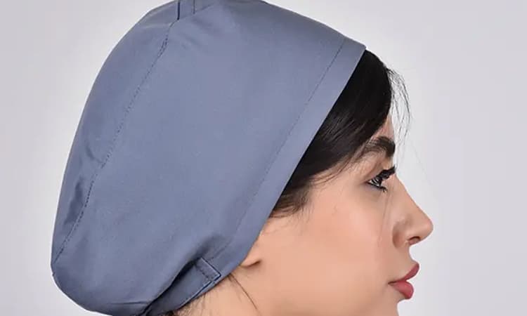 چگونه طراحی پوشش سر می تواند برند کلینیک را تقویت کند؟